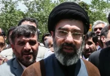 Названа причина, по которой лидер Ирана Хаменеи не показывается на публике