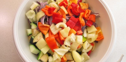 Фото приготовления рецепта: Овощи, запечённые с сыром - шаг №6