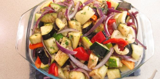 Фото приготовления рецепта: Овощи, запечённые с сыром - шаг №10