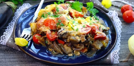 Фото приготовления рецепта: Овощи, запечённые с сыром - шаг №17