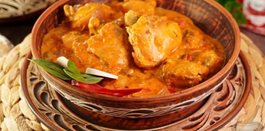 Фото приготовления рецепта: Паприкаш из кролика с грибами - шаг №21