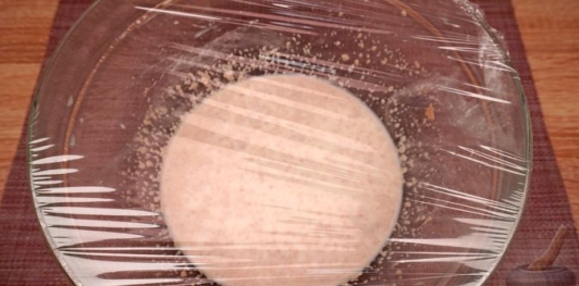 Фото приготовления рецепта: Пасхальный чорег (турецкий кулич-косичка) - шаг №4