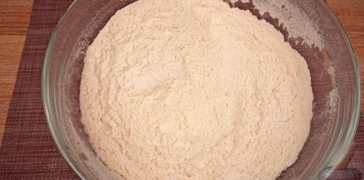 Фото приготовления рецепта: Пасхальный чорег (турецкий кулич-косичка) - шаг №6