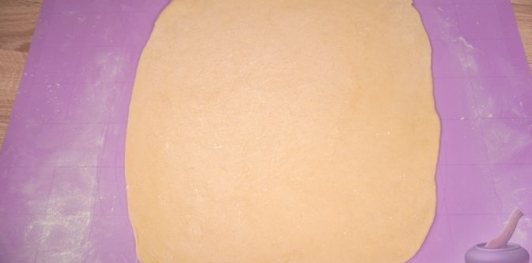 Фото приготовления рецепта: Печенье "Крылья ангела" (на кефире) - шаг №7