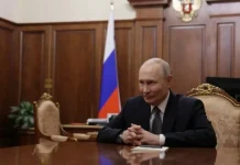 Путин заявил, что безработица в России остаётся на рекордно низком уровне