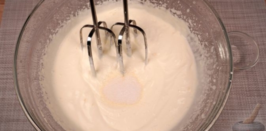 Фото приготовления рецепта: Рулет "Будапештский" - шаг №15