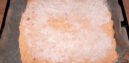 Фото приготовления рецепта: Рулет "Будапештский" - шаг №12