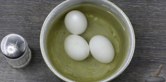 Фото приготовления рецепта: Салат "Пасхальный цыплёнок" - шаг №3