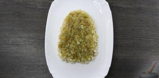 Фото приготовления рецепта: Салат "Пасхальный цыплёнок" - шаг №14