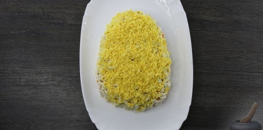 Фото приготовления рецепта: Салат "Пасхальный цыплёнок" - шаг №19