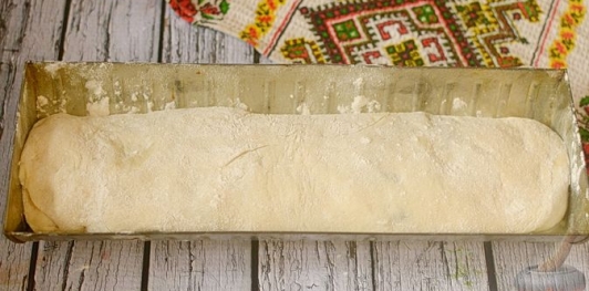 Фото приготовления рецепта: Сдобный рулет с нежной маковой начинкой - шаг №19