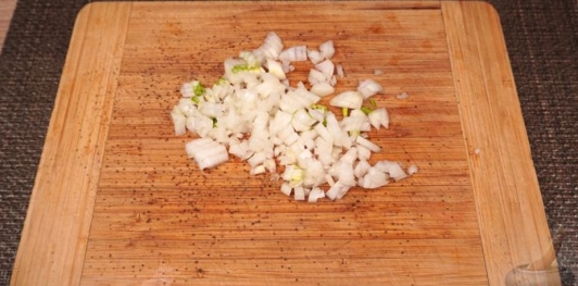 Фото приготовления рецепта: Щецинский паприкаш - шаг №3