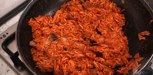 Фото приготовления рецепта: Щецинский паприкаш - шаг №12