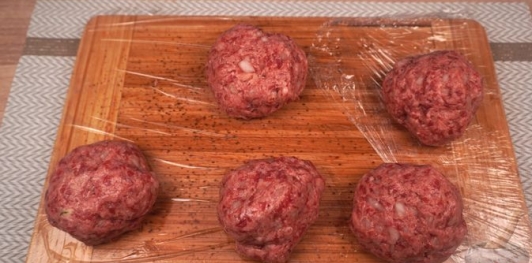 Фото приготовления рецепта: Сочни из мяса с картошкой - шаг №13