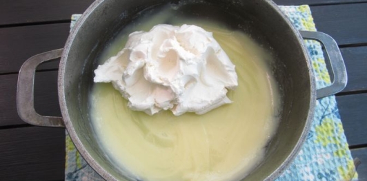 Фото приготовления рецепта: Торт на кефире "Три стакана" - шаг №20