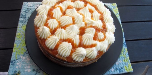 Фото приготовления рецепта: Торт на кефире "Три стакана" - шаг №31