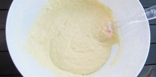 Фото приготовления рецепта: Торт на кефире "Три стакана" - шаг №9