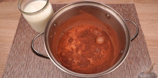 Фото приготовления рецепта: Турецкий «влажный» шоколадный торт - шаг №15