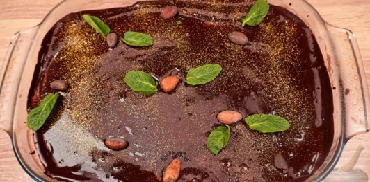 Фото приготовления рецепта: Турецкий «влажный» шоколадный торт - шаг №28