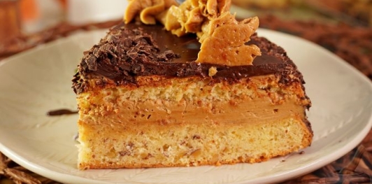 Фото приготовления рецепта: Венгерский торт "Деак" (Deák-torta) - шаг №28