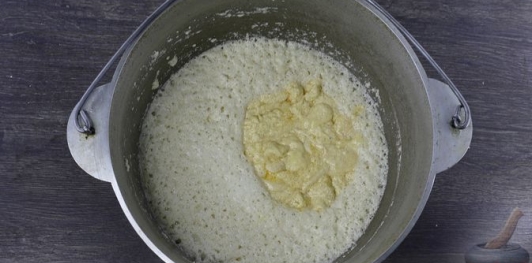 Фото приготовления рецепта: Влажные пасхальные куличи - шаг №19