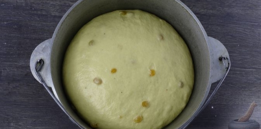 Фото приготовления рецепта: Влажные пасхальные куличи - шаг №28